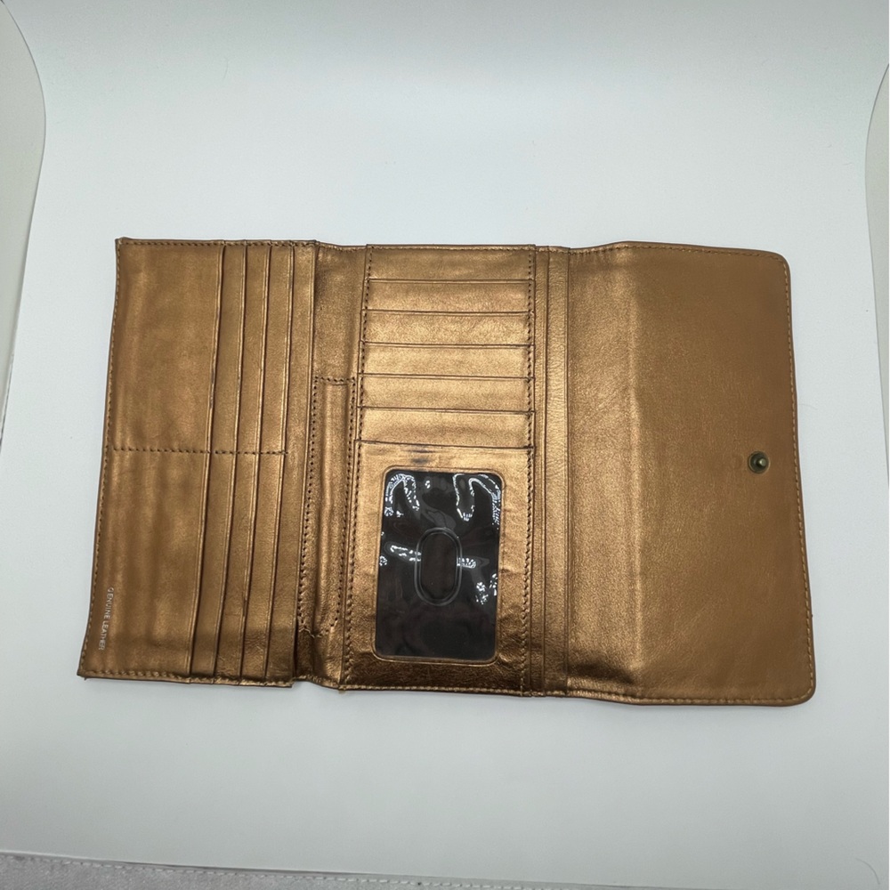 Vintage Danier Leather Wallet!